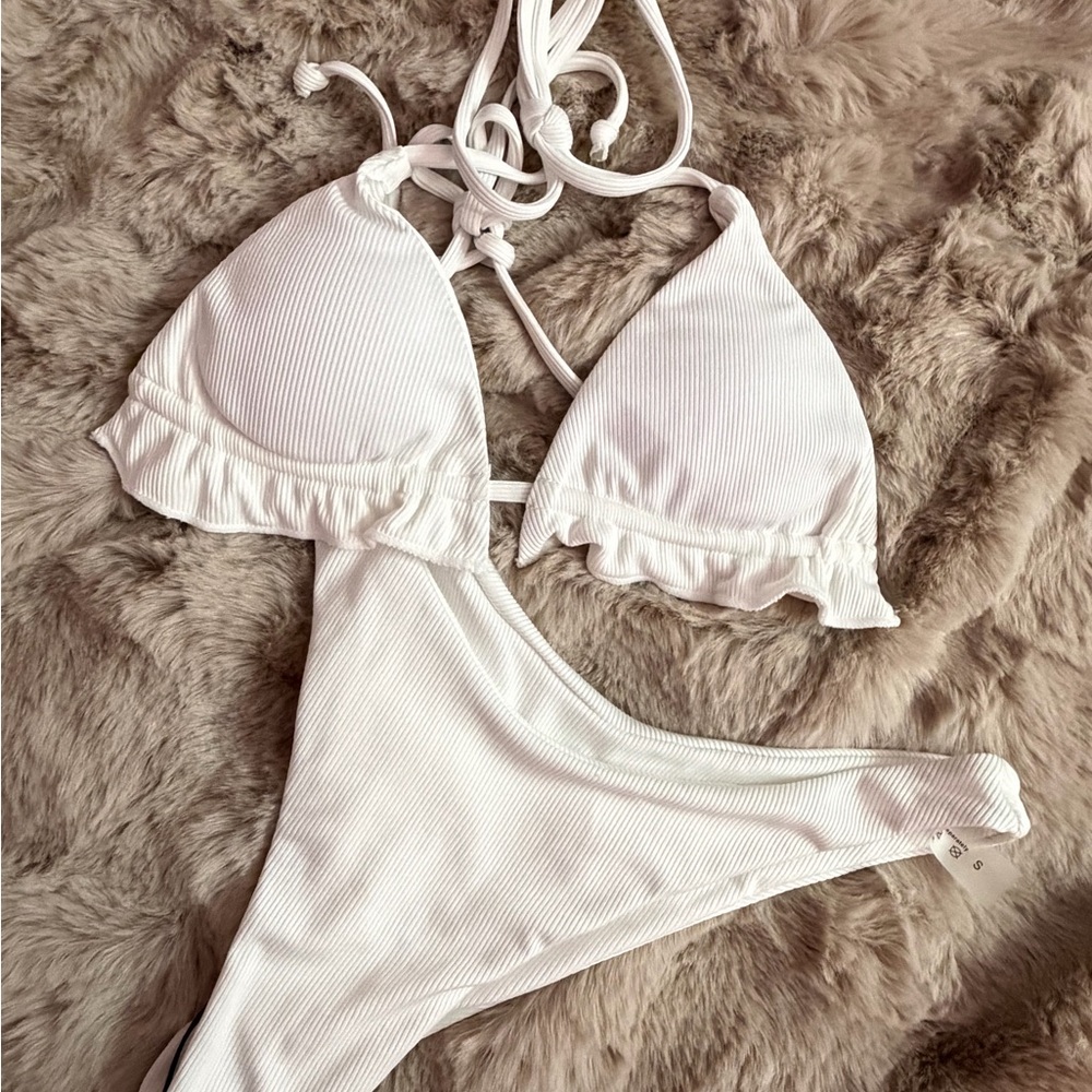 SHEIN White Ribbed Ruffle Triangle Bikini Set - Picture 4 of 4